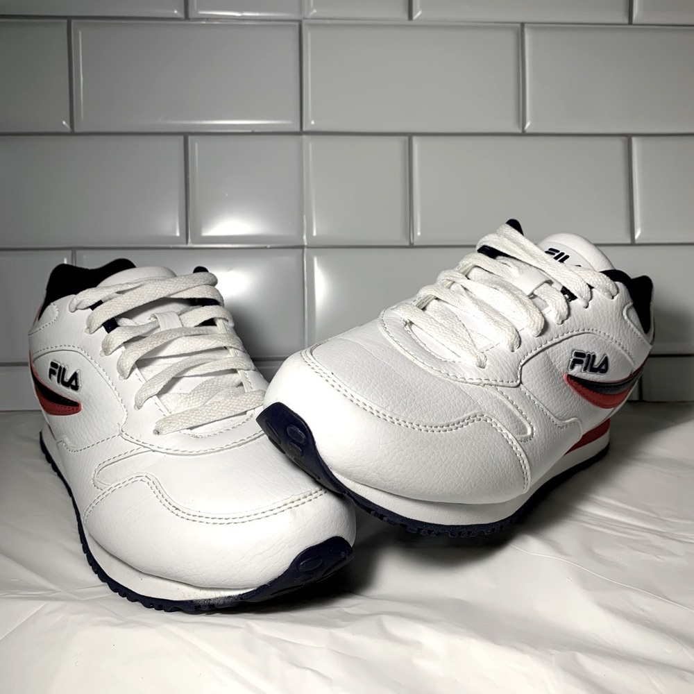 Men’s Fila Classico Size 7 Original Sneaker Like New